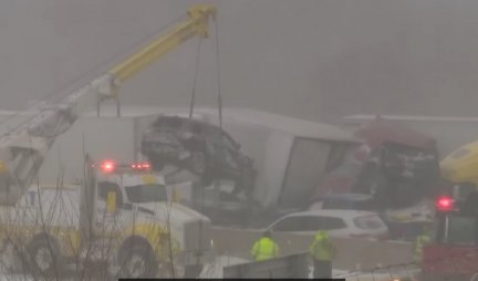 HAOS NA AMERIČKOM AUTOPUTU! Lančani sudar 46 vozila zbog nezapamćenog snežnog nevremena koje je okovalo zemlju! (FOTO, VIDEO)