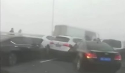 JEZIVA SAOBRAĆAJNA NESREĆA U KINI! Magla izazvala lančani sudar, učestvovalo više od 200 vozila (FOTO/VIDEO)