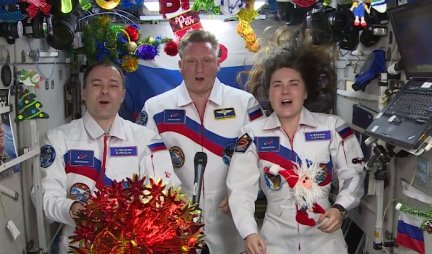 ČESTITKA IZ SVEMIRA! Ruski astronauti čestitali Novu godinu! "Budite jedna prijateljska porodica"