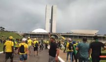 (VIDEO) DRŽAVNI UDAR U BRAZILU?! BOLSONAROVE PRISTALICE UPALE U KONGRES I ZGRADU PREDSEDNIŠTVA, pozivaju na vojnu intervenciju!