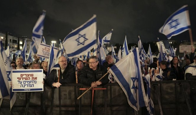 IZRAEL: Desetine hiljada ljudi na ulicama protestuje zbog reformi pravosuđa