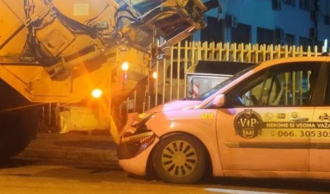 UDARIO GA AUTOMOBIL DOK JE PRAZNIO KONTEJNER! Povređen radnik "Čistoće" u Kragujevcu