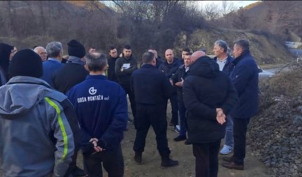 Miran protest okupljenih meštana u Drenu kod Leposavića