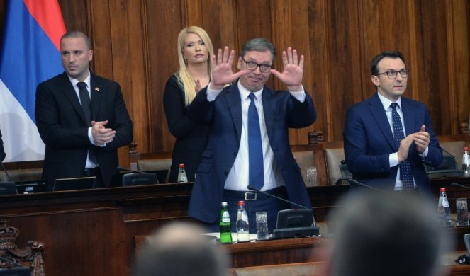 USVOJEN IZVEŠTAJ O PREGOVARAČKOM PROCESU! Skupština izglasala, Vučić 11 sati odgovarao na pitanja