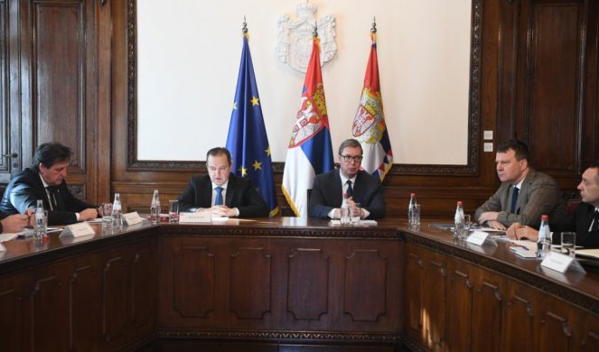 ODRŽANA SEDNICA SLUŽBI BEZBEDNOSTI! Prisustvovao i predsednik Vučić - Jedna tema ključna!