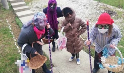 DOBRO SE MASKIRALI PA KRENULI PO DAROVE! Deca čuvaju stare običaje, na Bele poklade prošli kroz sela u Topoli (FOTO)