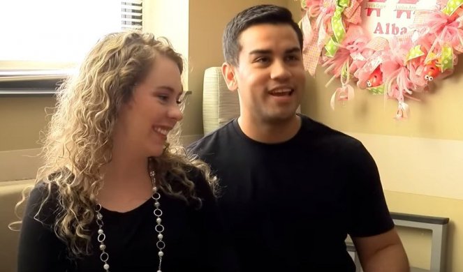 IZNENAĐENJE U BOLNICI! Učiteljica iz Alabame drugi put rodila identične blizance (VIDEO)