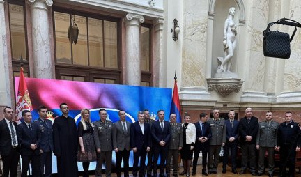 Poseta polaznika 12. klase Visokih studija bezbednosti i odbrane Narodnoj skupštini