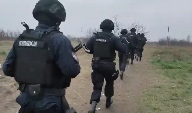 ŽESTOKA AKCIJA POLICIJE! Širom Srbije pronađeno skoro 700 migranata, krili se u šumama i napuštenim objektima (VIDEO)