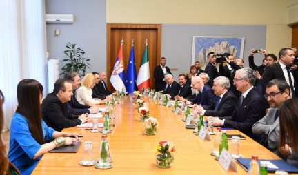 VUČIĆ SA TAJANIJEM! Predsednik se sastao sa ministrom spoljnih poslova i međunarodne saradnje Italije