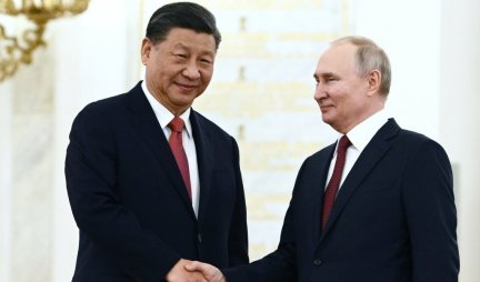 MI SMO ZA MIR I DIJALOG! Raste napetost u svetu, Zapad ratuje do poslednjeg Ukrajinca! Putin i Si: Kineski plan može da uspe
