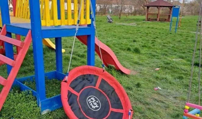 Devojčica (12) hitno prevezena u Tiršovu: Igrala se u parku, pa se povredila