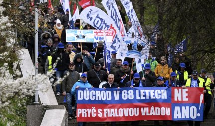 EVROPA GORI, PROTESTI SE ŠIRE KAO KUGA! Preti li Češkoj francuski scenario? Demonstranti blokirali zgradu Vlade (FOTO/VIDEO)