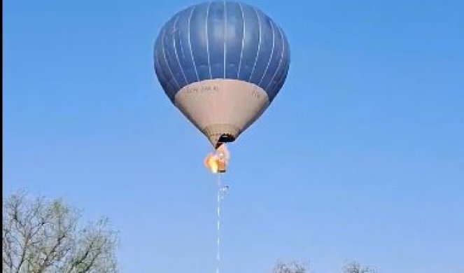 JEZIVA TRAGEDIJA! Turisti živi goreli u balonu! Nesrećni ljudi iskakali iz korpe sa visine od 100 metara (VIDEO)