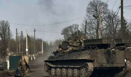 UKRAJINA JE PARAVAN, ZATO RAT OVOLIKO TRAJE?! Rusija vodi borbu protiv NATO?! BBC: Zapadne specijalne snage su u Ukrajini, curenje dokumenata to dokazuje