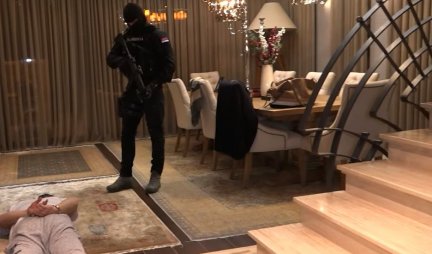 (VIDEO/FOTO) POLICIJA, POLICIJA! UKP upao u kuću u Novom Sadu, a u njoj sve pršti od luksuza! MEĐU UHAPŠENIMA SUDSKI VEŠTAK