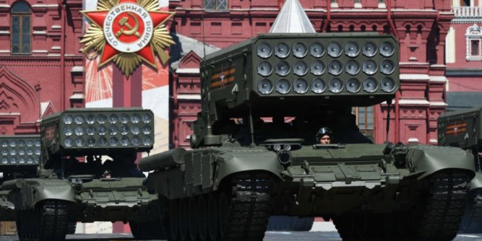 Moskva se oglasila nakon herojskog udara! Teški bacač plamena "Solncepek" se borio sa ukrajinskim tenkovima 3,5 sata i pobedio