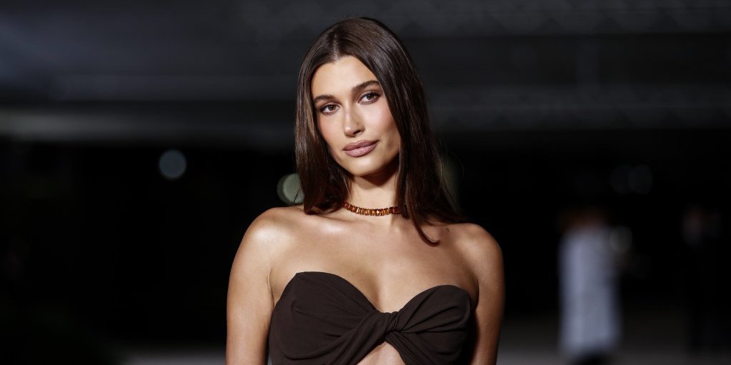 "Blonzing" trend u šminkanju zaludeo žene! Mejkap tehnika za blistav izgled tokom celog dana (VIDEO)