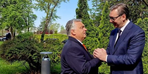 Orban se zahvaljuje predsedniku Vučiću na razumevanju i što je uslišio njegovu molbu da pusti "kosovske policajce"