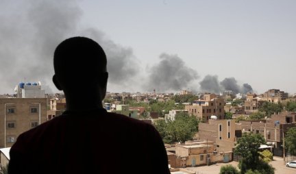 POČELA MASOVNA EVAKUACIJA IZ SUDANA! Sukobi dostigli tačku usijanja, poginulo stotine civila