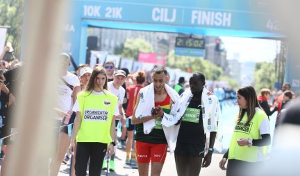DRAMA U FINIŠU! Šakib Lašgar pobednik 36. Beogradskog maratona,  Kenijac Čeriot Fransis drugi! (FOTO)