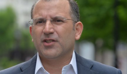 Konstantinović, bivši poslanik DS: Nije trenutak za proteste opozicije, ne može se rejting graditi na tragediji!