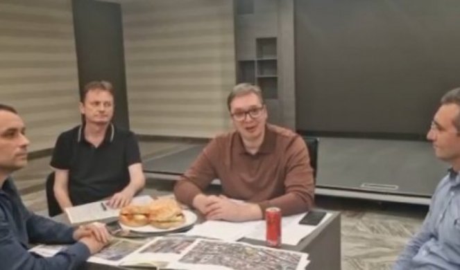 I VEČERAS JEDEMO SENDVIČE, NARAVNO KAD SMO "SENDVIČARI"! Vučić se našalio na Instagramu, hit video
