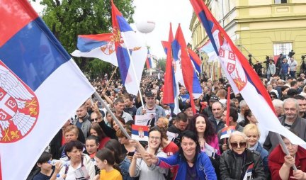 MASNE LAŽI LEŠINARSKE OPOZICIJE! Lažu da je skup Srbija nade odložen i pokušavaju da odvrate građane da ne dođu da podrže Vučića