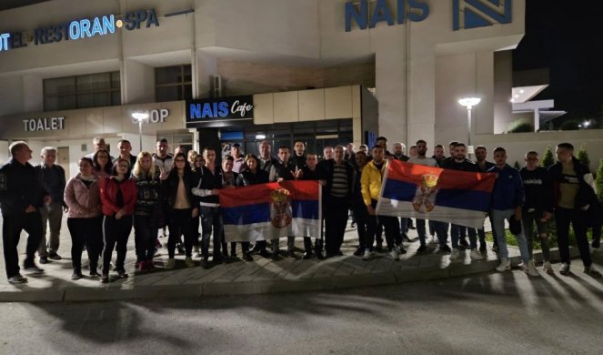 UPRKOS KURTIJEVIM ZASTRAŠIVANJIMA! Oko 200 autobusa sa Srbima sa KiM krenulo da podrži predsednika Vučića na skupu Srbija nade! (FOTO)