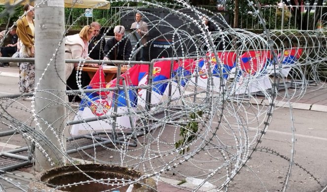 NE ODUSTAJU OD SVOJIH PRAVA! Srbi sa Kosova i Metohije već šesti dan protestuju u Zvečanu