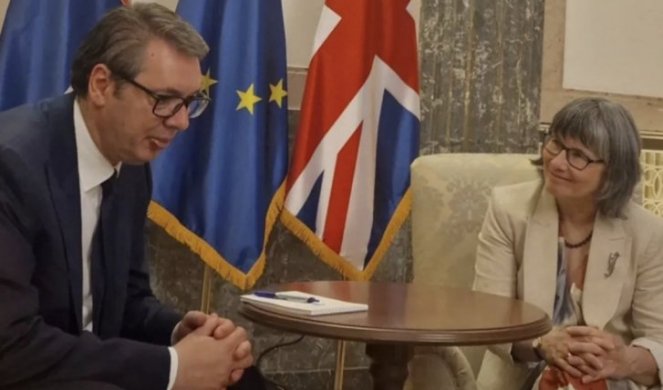 PREDSEDNIK PRIMIO U OPROŠTAJNU POSETU AMBASADORKU UK! Vučić se sastao sa Šan Makleod! (FOTO)