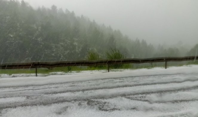 GRAD UDARIO NA NOVU VAROŠ! Nevreme zahvatilo Kokin Brod i novovaroška sela (FOTO/VIDEO)