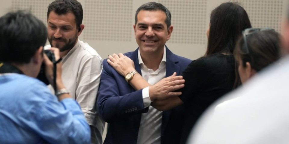 Kraj nakon 14 godina: Aleksis Cipras podneo ostavku na mesto šefa stranke