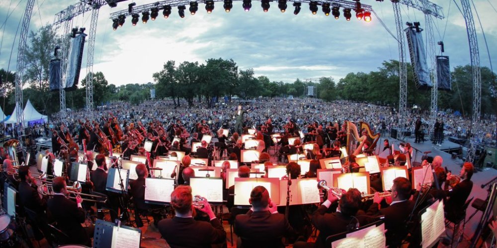 Dizni Fantazija Beogradske filharmonije – Ušće, Park prijateljstva