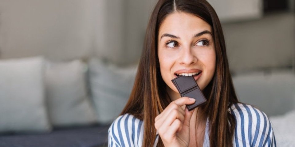 Veliko istraživanje potvrdilo! Konzumiranje čokolade može smanjiti rizik od rane smrti, za čak 10 posto