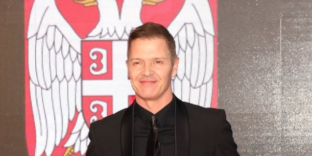 Pevač ima svoj stan, a evo zašto živi kod oca: "Svako jutro imamo naš ritual"