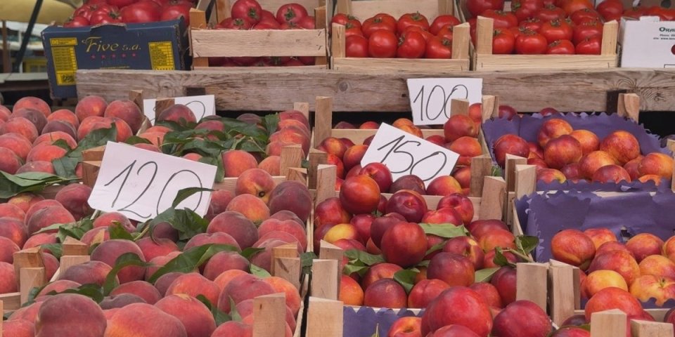 Ovo je najskuplje voće na pijacama u Srbiji: Nisu jagode, a ni trešnje (FOTO)