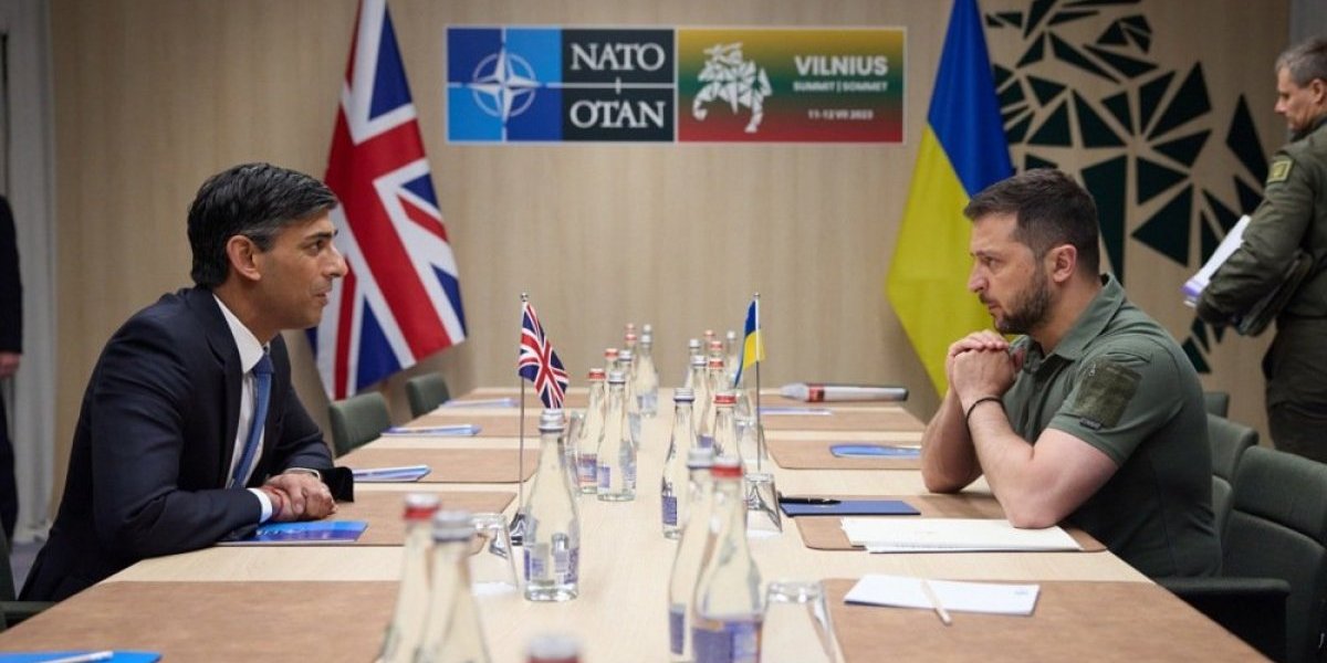 "Zelenski, o'ladi malo!" Šok na večeri NATO lidera u Vilnjusu, Blumberg: Znate li šta su za stolom rekli ukrajinskom predsedniku?!