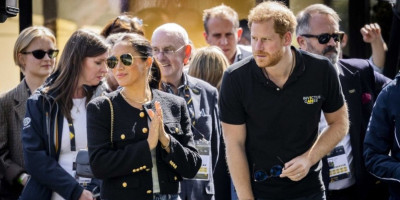 Na prvom sastanku sa Harijem, Megan nije bila nepripremljena. Na sebi je imala nešto što ga je odmah vratilo u detinjstvo i to je bio trik kojim ga je vezala za sebe.