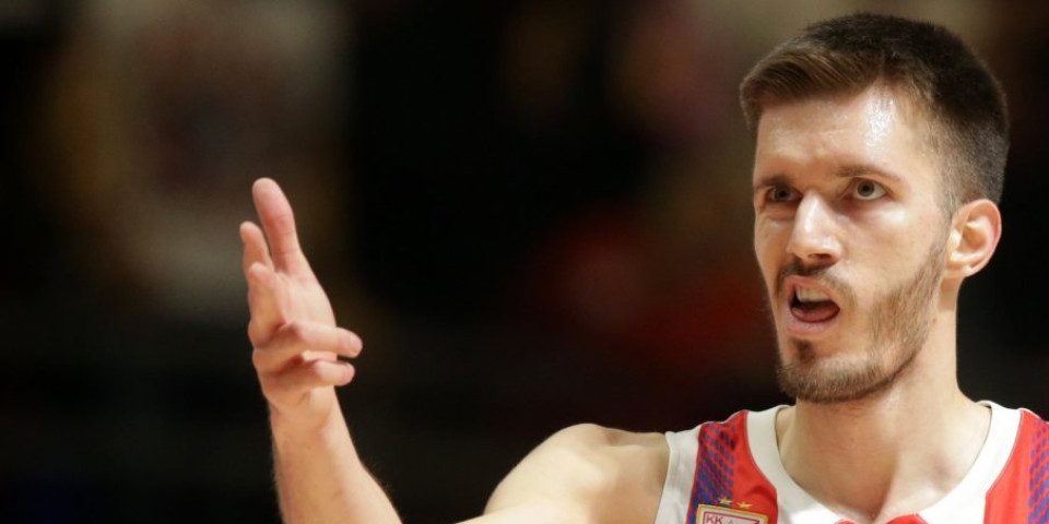 Petrušev poludeo, pokazao zube NBA zvezdi i briljirao u pobedi Filadelfije!