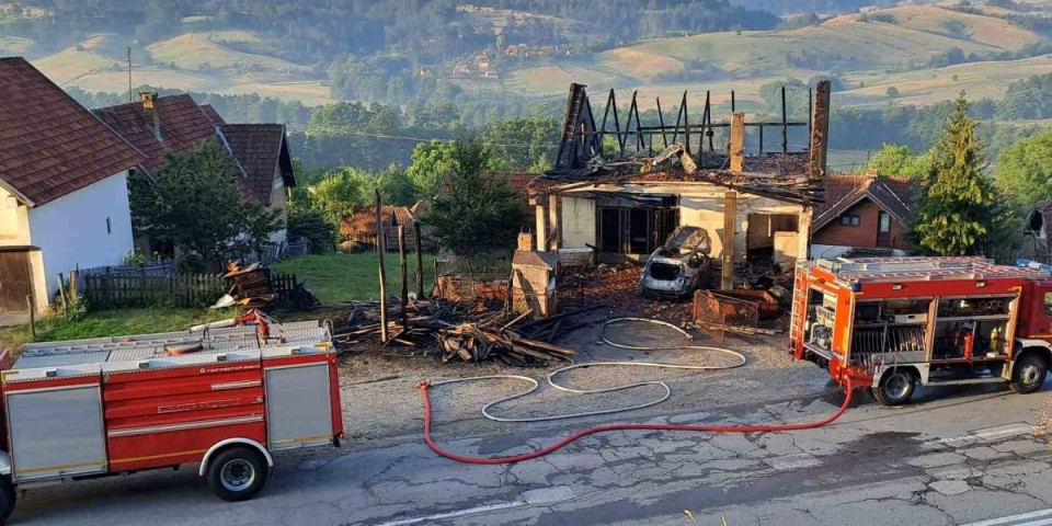 Izgoreo automobil i kuća tumača Kremanskog proročanstva! Pjević uveren da je požar podmetnut?! (FOTO)