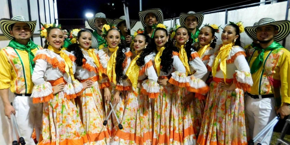 Gosti stigli čak iz Kolumbije i Čilea! U Vladičinom Hanu i Nišu počeo Međunarodni studentski festival folklora (FOTO)