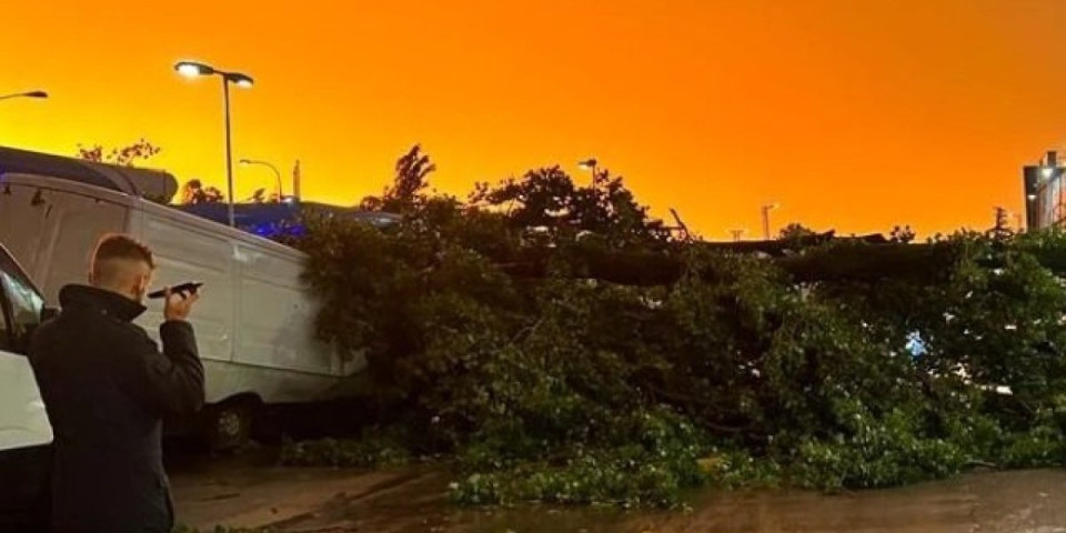 Superćelijska oluja napravila pustoš u Novom Sadu: Šteta na više od 300 lokacija