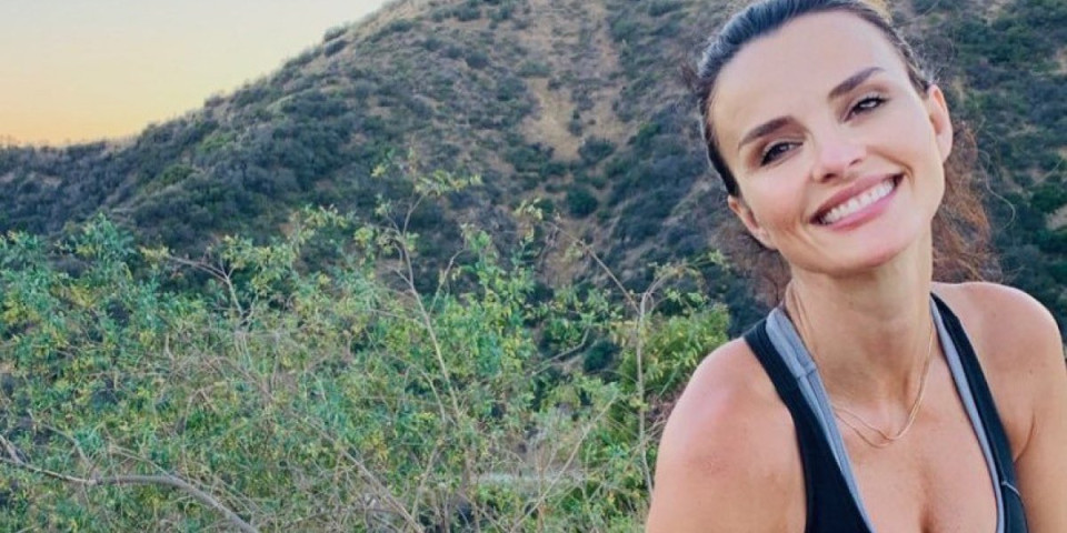 Sa 15 godina se skinula gola pred Radošem Bajićem! Posle toga otišla u Holivud i napravila "lom" (FOTO)