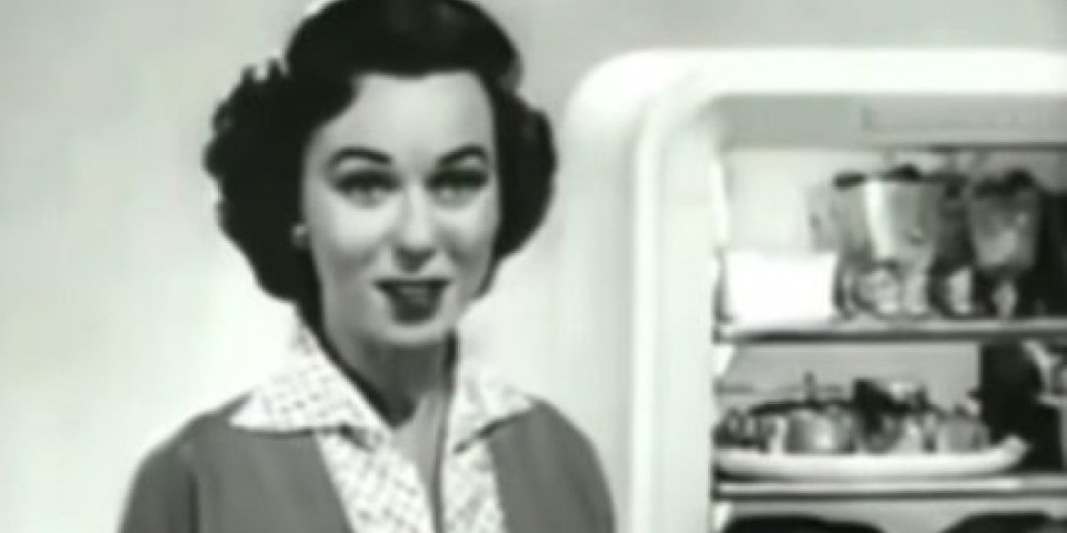 Ostaćete zapanjeni! Frižider iz 1956. je imao drastično više funkcija od današnjih, modernih modela (VIDEO)
