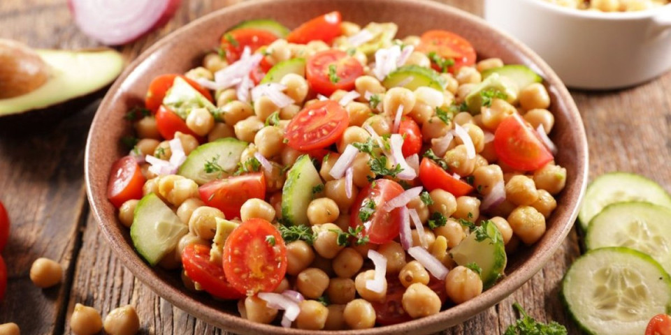 Isprobajte ukusnu i zdravu salatu od leblebija