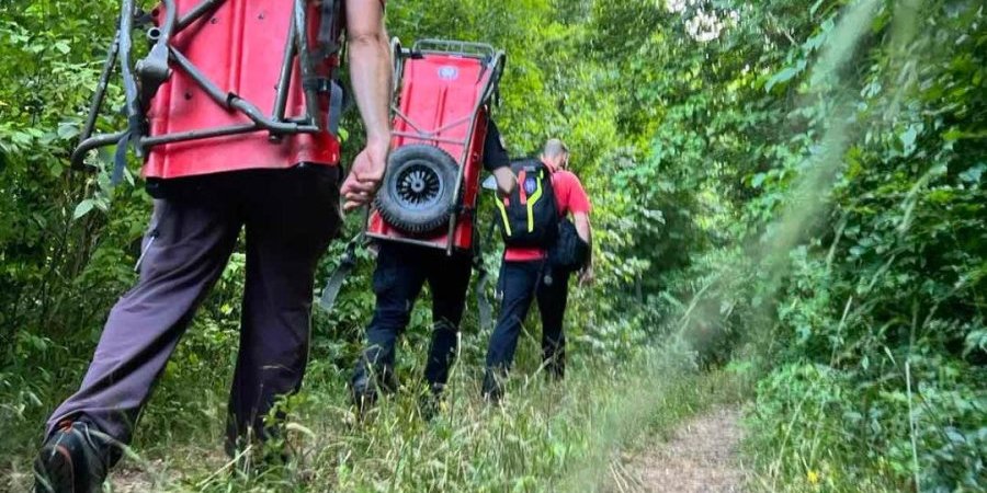 Spašen iz vrleti Kanjona Tribuće! Ovako su pripadnici GSS povređenog rekreativca izvukli na sigurno (FOTO)