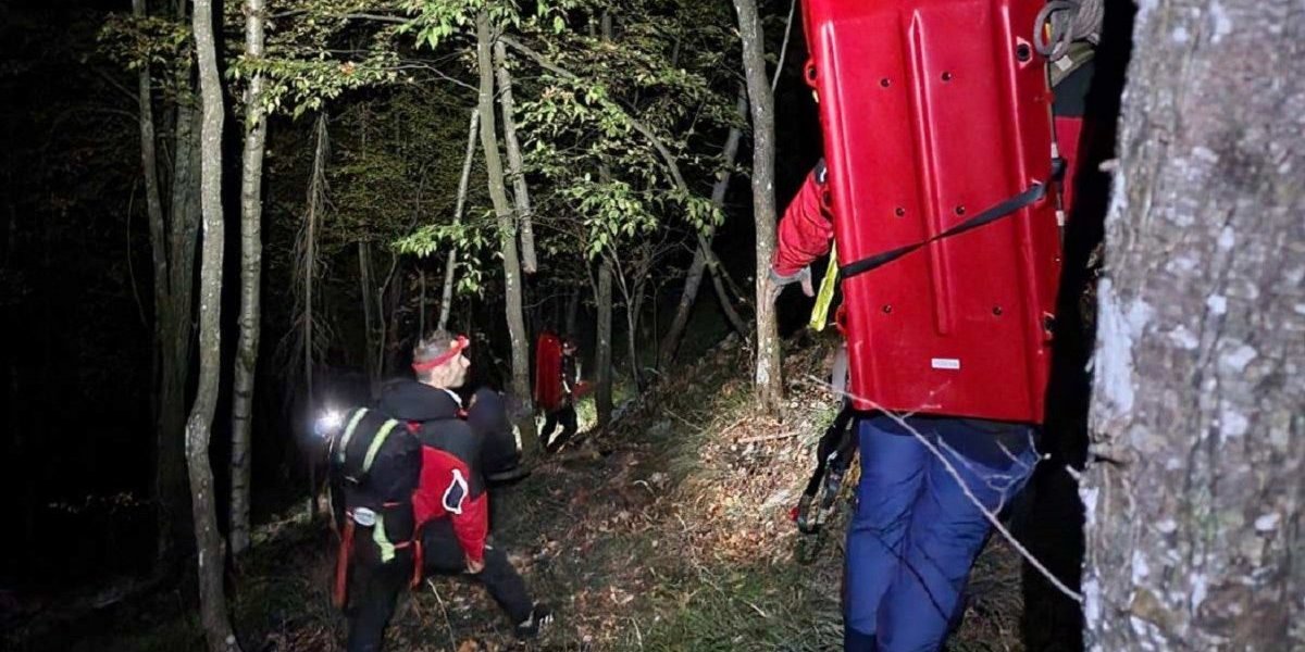 Devojka pala sa litice na Divčibarama! Spasioci u akciji na lokaciji Ljuti krš