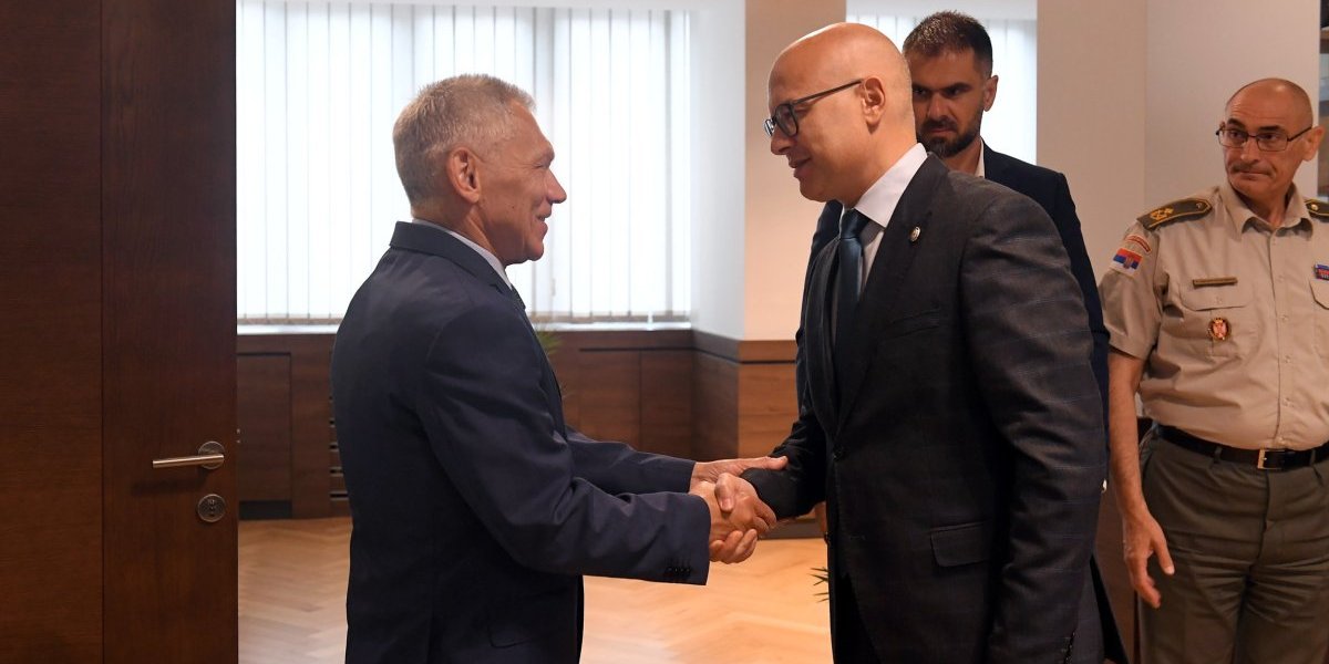 (FOTO) Ministar Vučević se sastao sa ruskim ambasadorom Bocan-Harčenkom