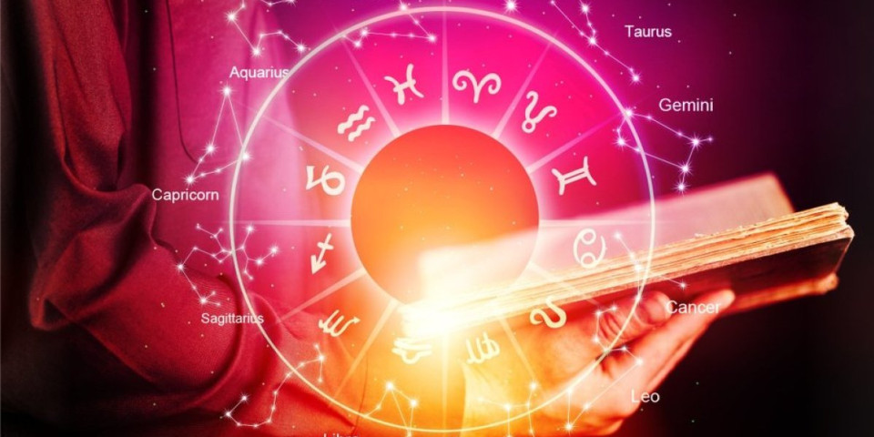 Mesečni horoskop za avgust! Retrogradni Merkur će nas urnisati - Blizanci nervozni, Vodolijama velike promene, a evo kome se vraća stara ljubav